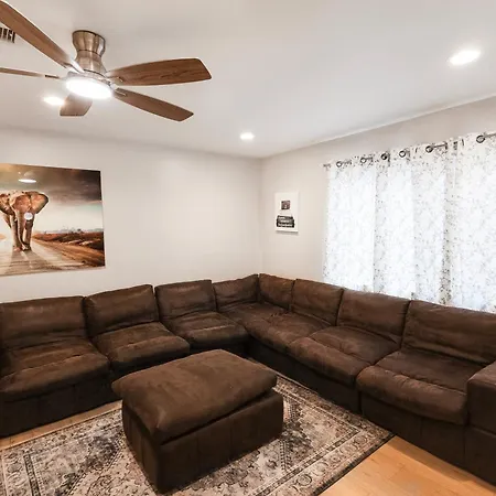Exotic Home 2Bed 1 Bath By Sdstay
